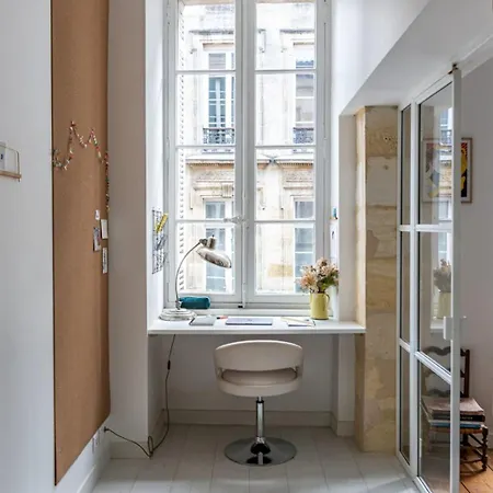 Beautiful T3 In The Historic Heart Of Apartment