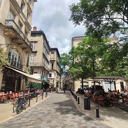 Beautiful T3 In The Historic Heart Of * Bordeaux